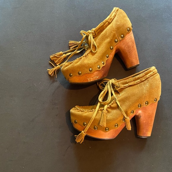SOLD💔FLOGG mustard suede Demi wooden platform shoe 8.5 - Picture 3 of 11